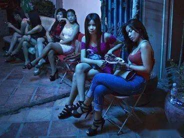 印度代孕工厂_格鲁吉亚代孕的社会影响_阿肯夏代孕诊所